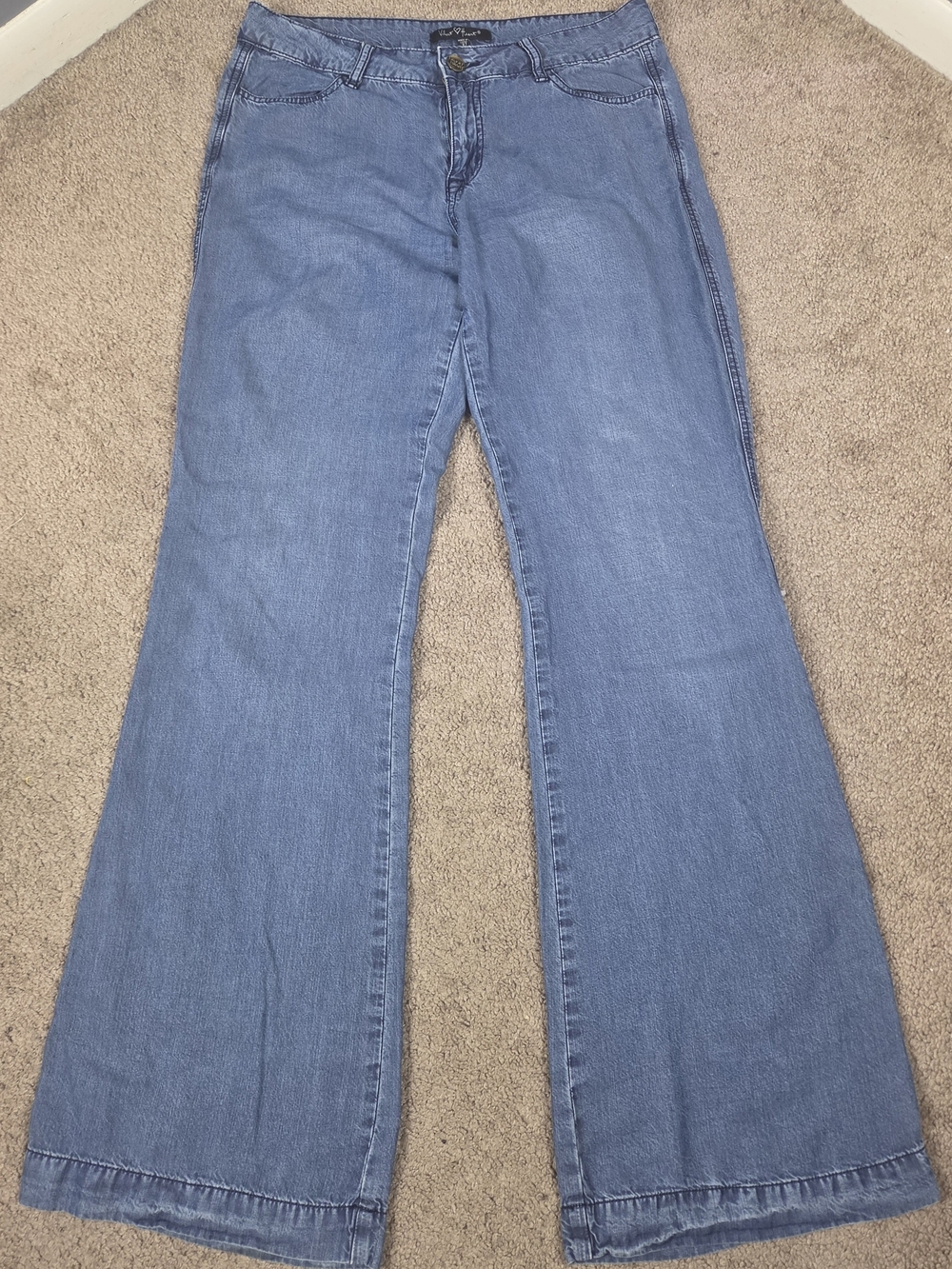 Classic Blue Wide-Leg Women’s Jeans